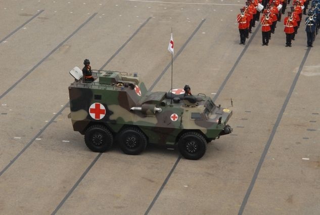 中国制wz-523轮式装甲救护车(3/7)