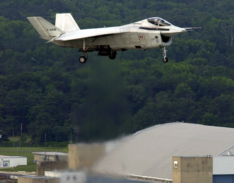 战机中的"大嘴怪胎"