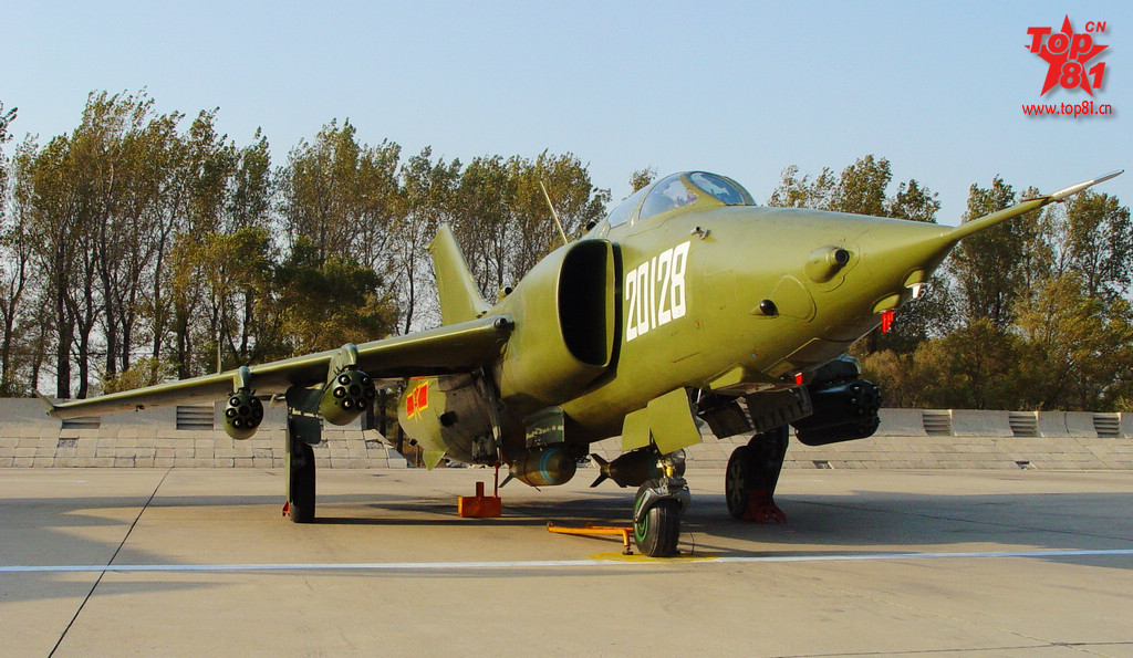 中国空军强五攻击机 23/38 隐藏描述