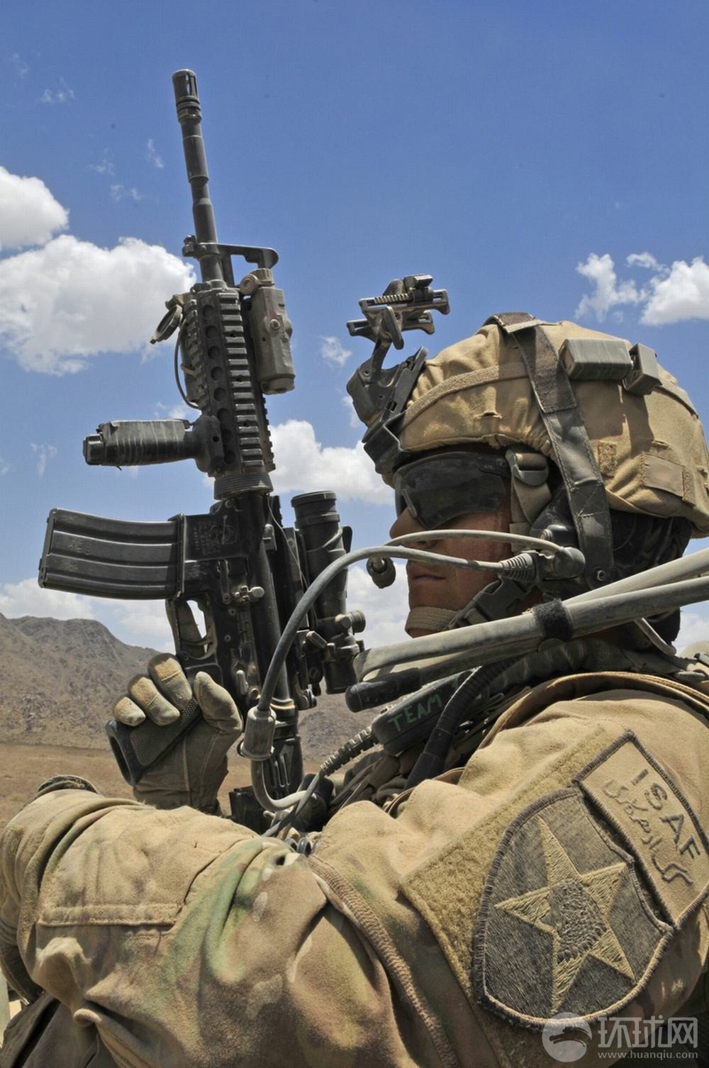 美国大兵为何一脸衰样