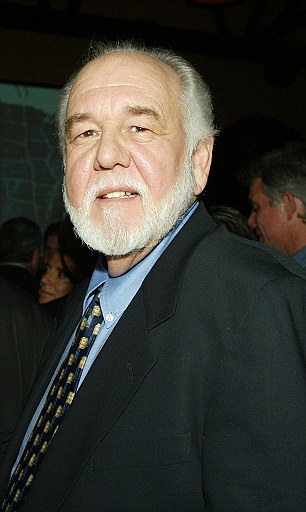 中情局前特工称罗斯威尔坠毁飞行物非来自地球