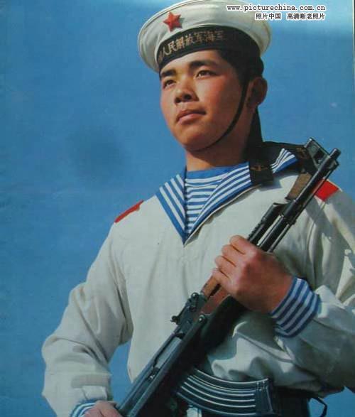 不同时期解放军宣传照