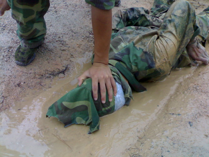 我特种兵抗审讯训练曝光