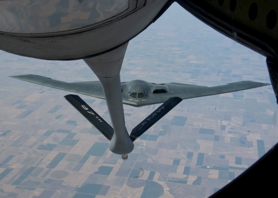 参加核打击任务演练的b-2a隐身轰炸机