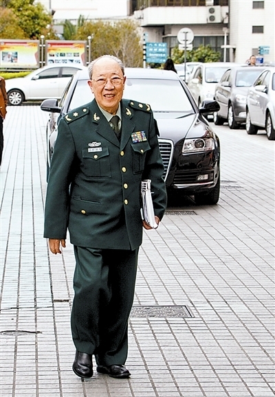 军队官方回应文职少将传言