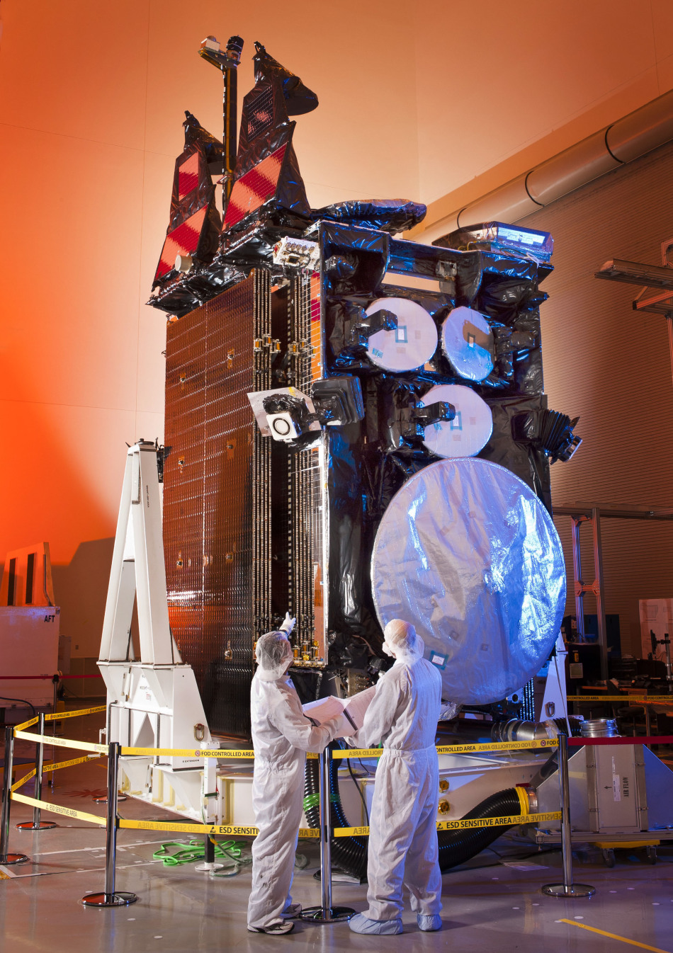 美国最强军用通信卫星曝光