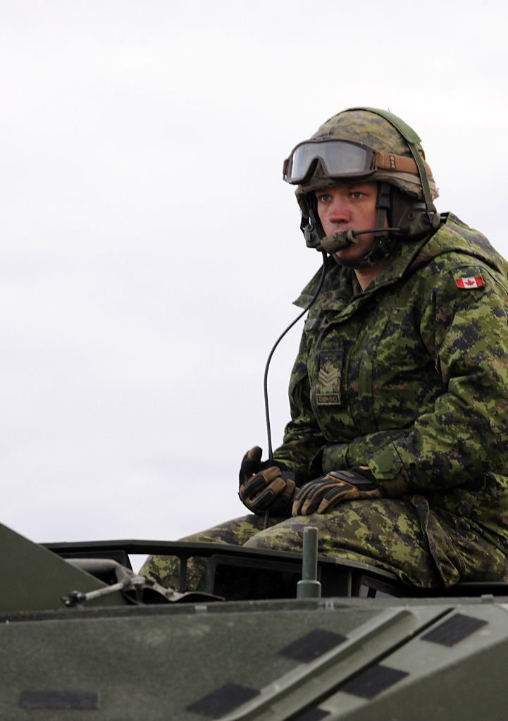 加拿大陆军最强悍主战坦克显威
