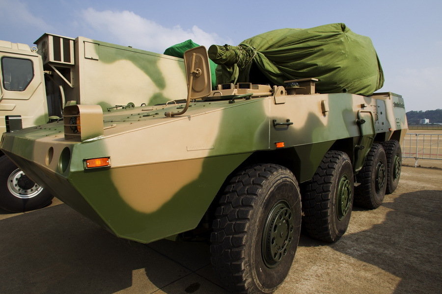 陆盾2000防空系统航展首亮相