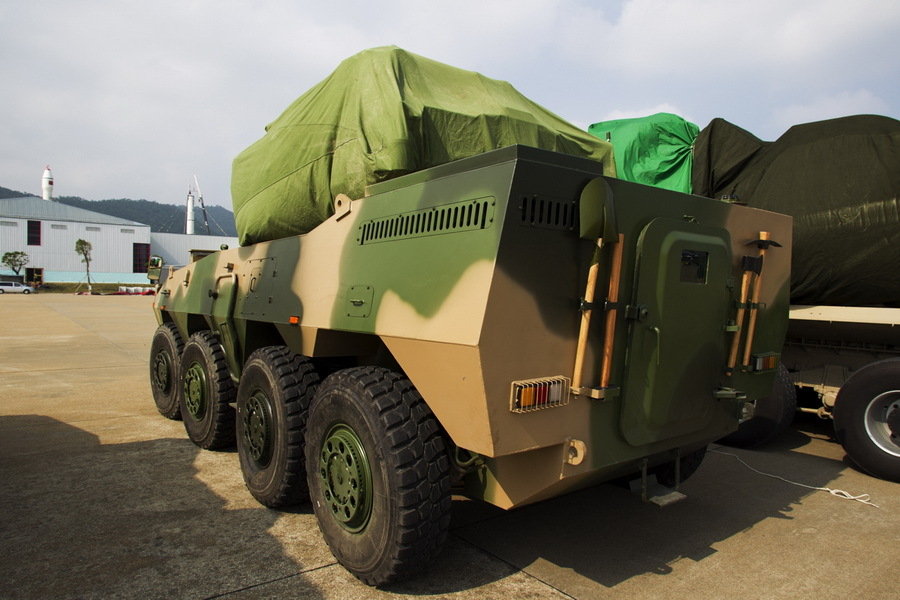 陆盾2000防空系统航展首亮相