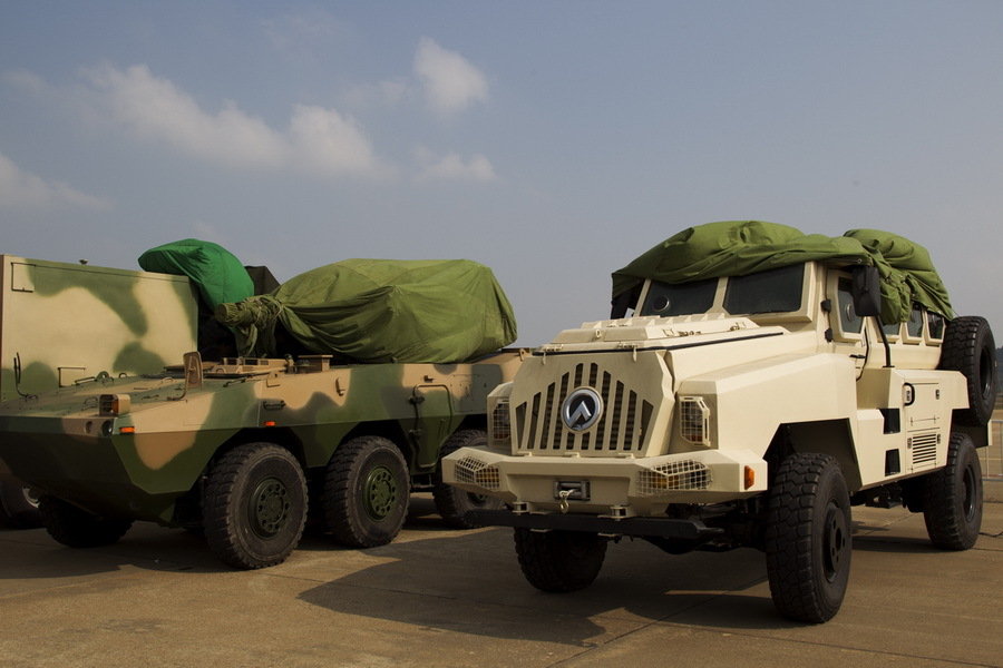 陆盾2000防空系统航展首亮相
