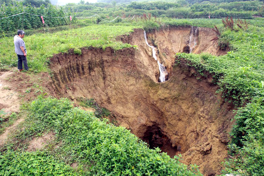 盘点全球巨坑事故