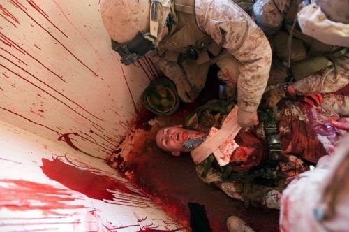 美军救援演练现场超血腥
