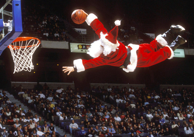 圣诞老人很忙 冲浪灌篮无所不能