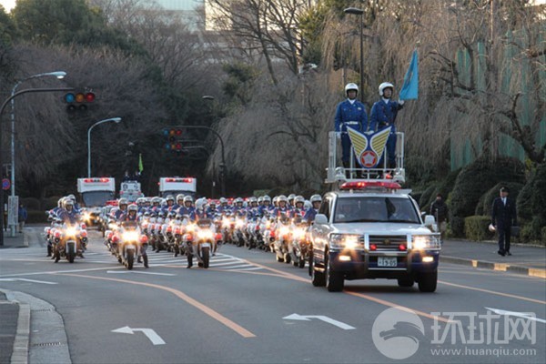 日本警视厅大张旗鼓炫耀实力