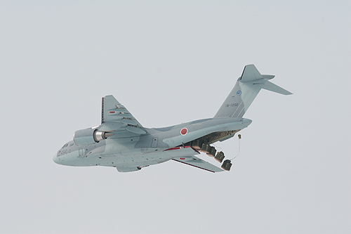 日国产xc-2运输机作战性能试验