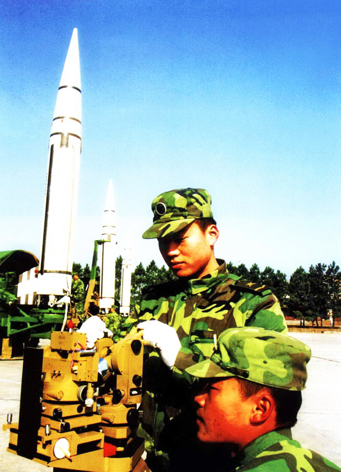 中国二炮:揭秘世界最强大常规弹道导弹部队