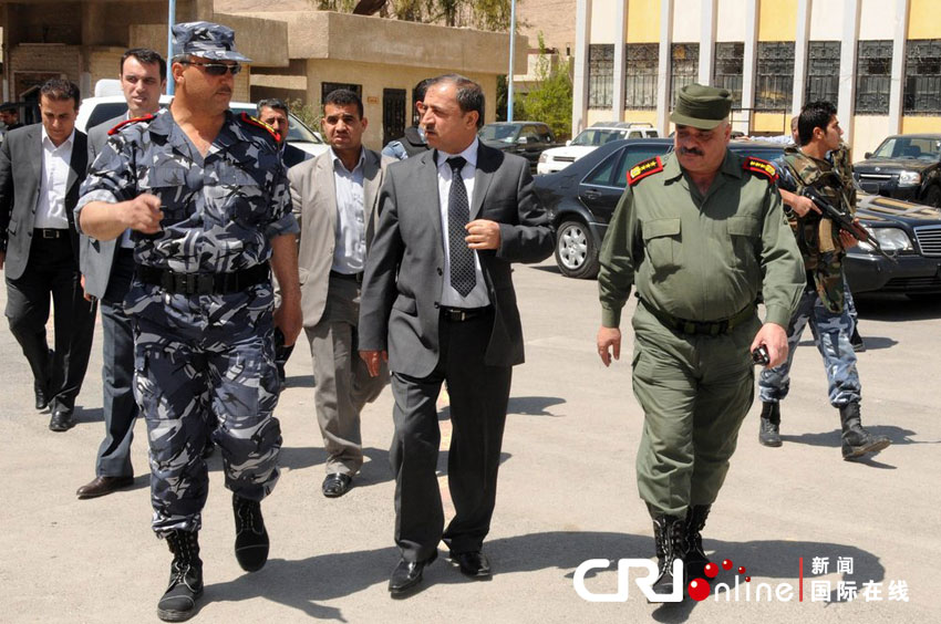 叙利亚警察实弹训练 惊心动魄