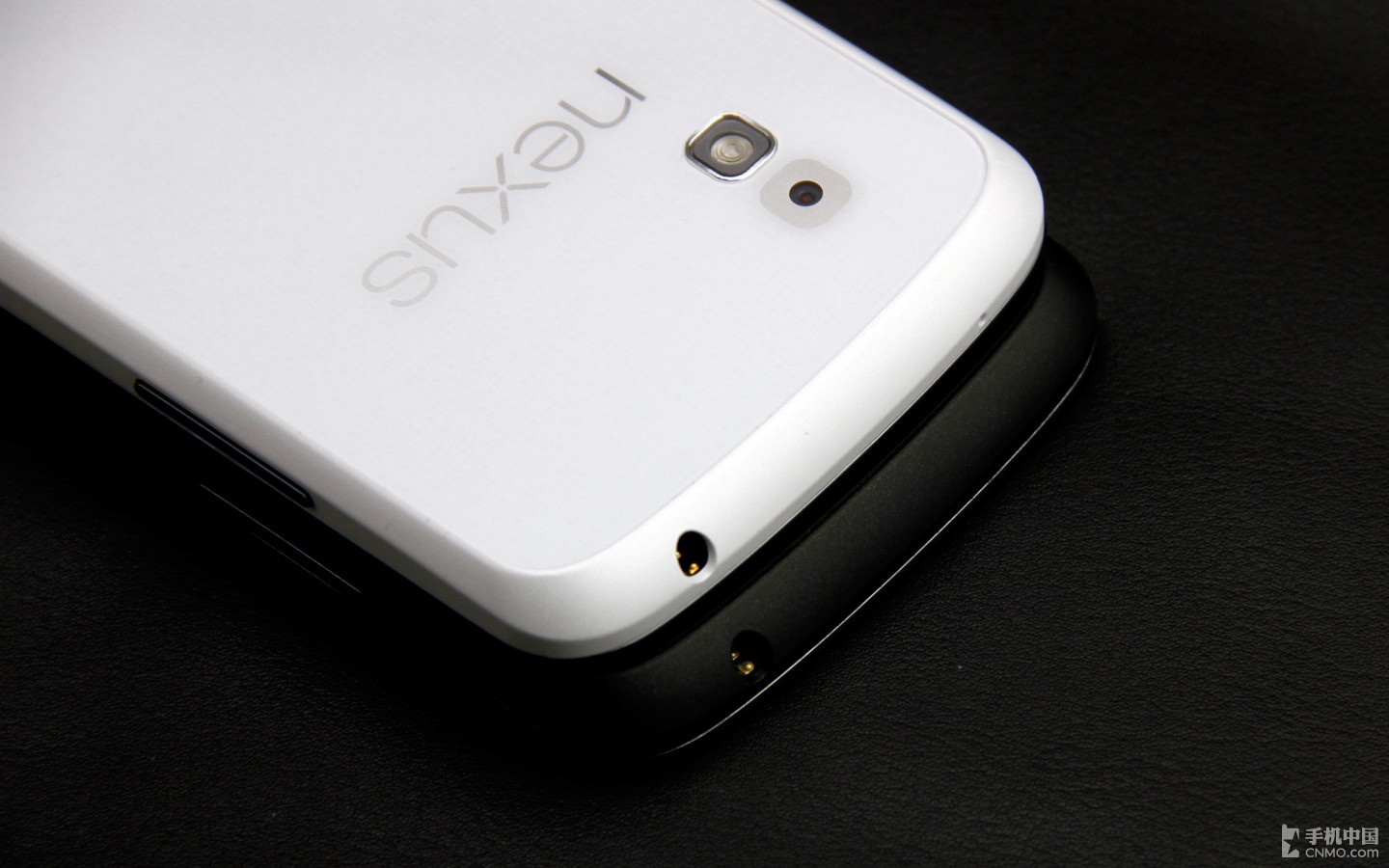 谷歌四太子换新装 白色版nexus 4图赏