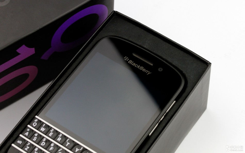 328ppi屏幕bb10系统黑莓q10真机图赏