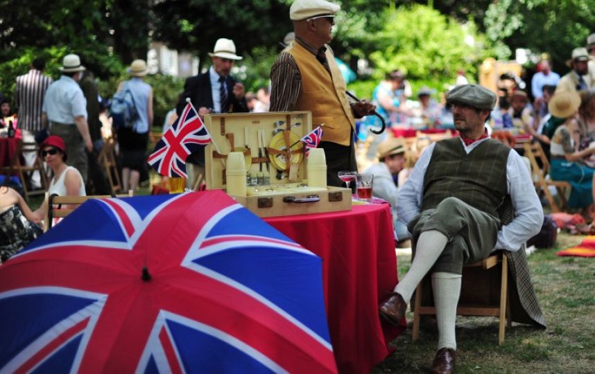 英国伦敦举办绅士奥运会 展另类绅士风采