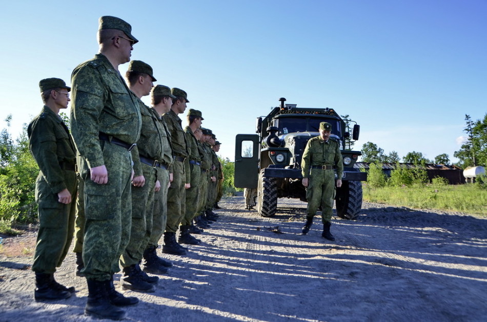 俄铠甲导弹边疆演练快速作战