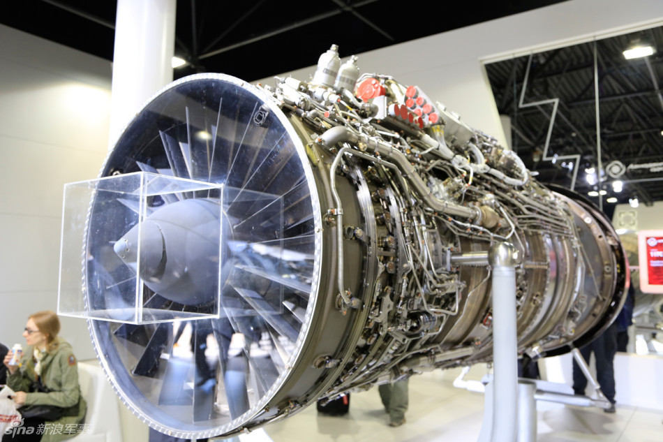117s发动机侧视(摄影 门广阔)