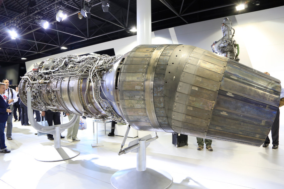 俄t50战机矢量发动机推力惊人