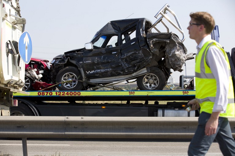 英国东南部发生特大交通事故