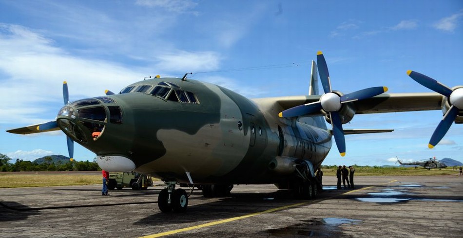 委内瑞拉运8涂上反美联盟标志