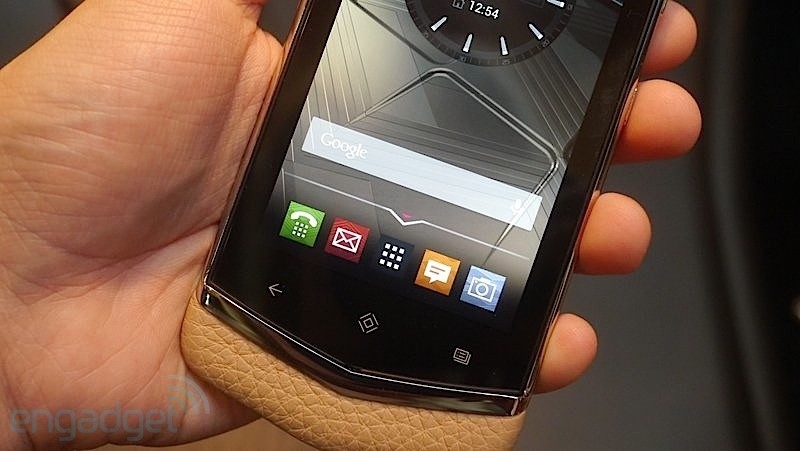 土豪金让开 金属奢华机vertu constellation图赏