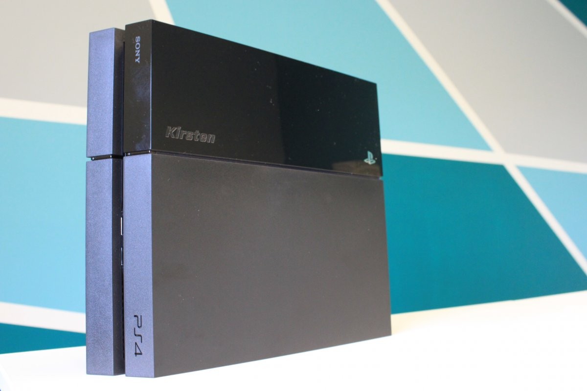 17 发福利 索尼ps4开箱全过程抢先看(组图)