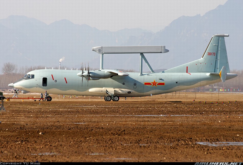 我国电子情报高新机再次现身