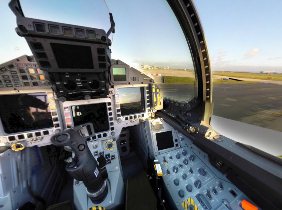 终极版台风战机座舱堪称豪华