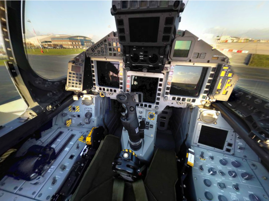 终极版台风战机座舱堪称豪华