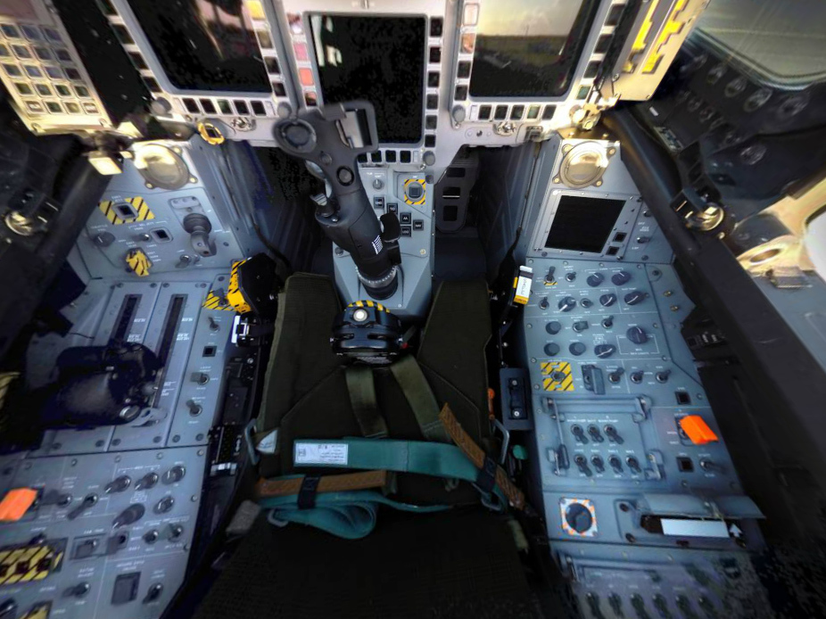 终极版台风战机座舱堪称豪华