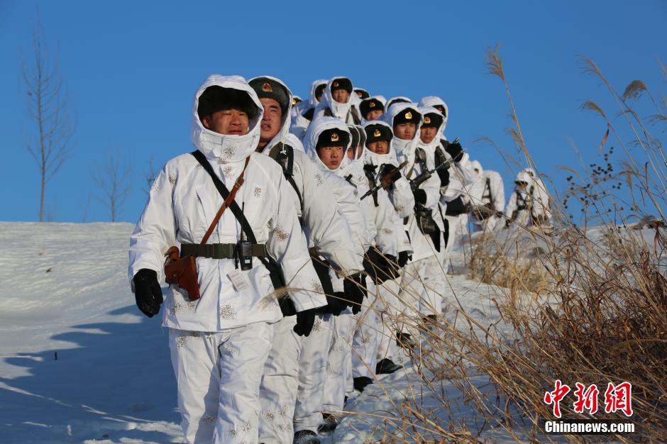 我军大量使用95步枪专用伪装套