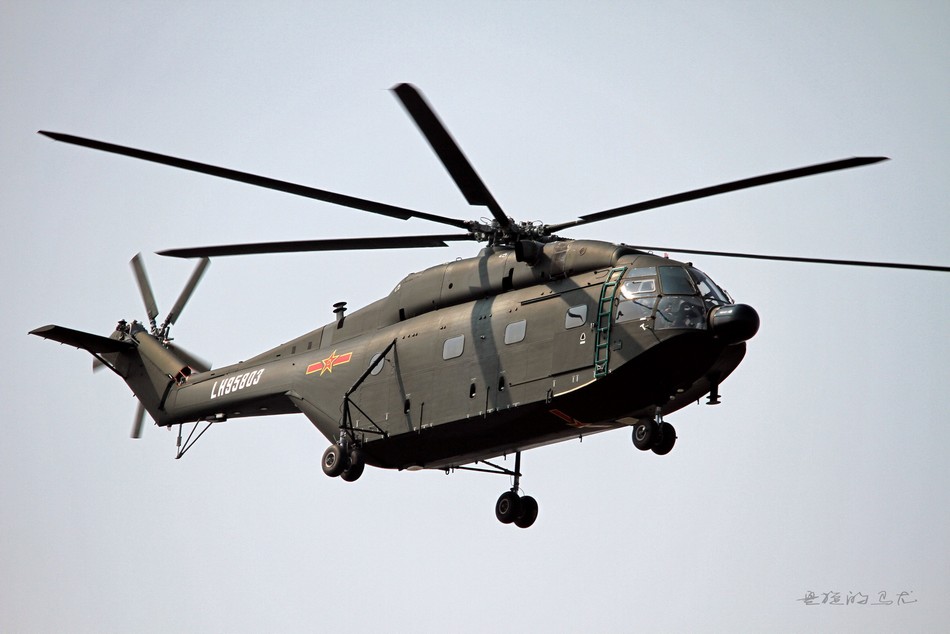 直18舰载机现身曾起降辽宁舰