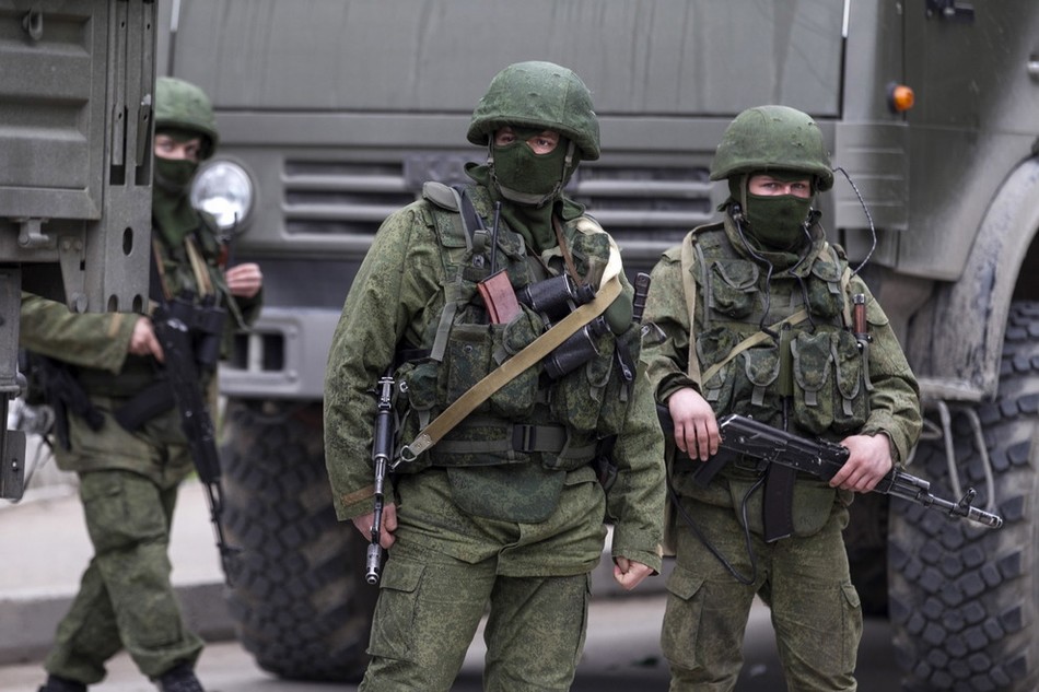 俄军正强攻克里米亚乌方军营?