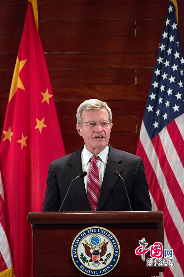美国新任驻华大使博卡斯到任并举行发布会