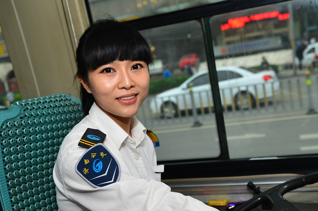 济南公交车女司机网络走红