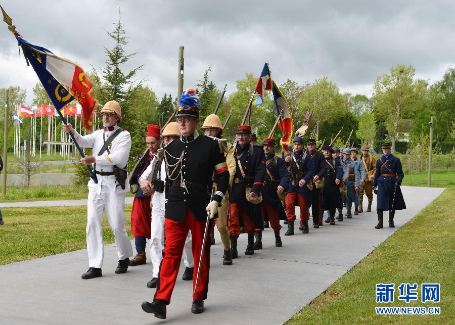 巴黎举行历史再现活动纪念一战爆发100周年