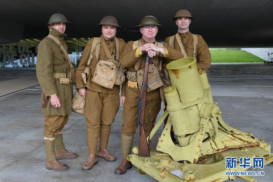 巴黎举行历史再现活动纪念一战爆发100周年