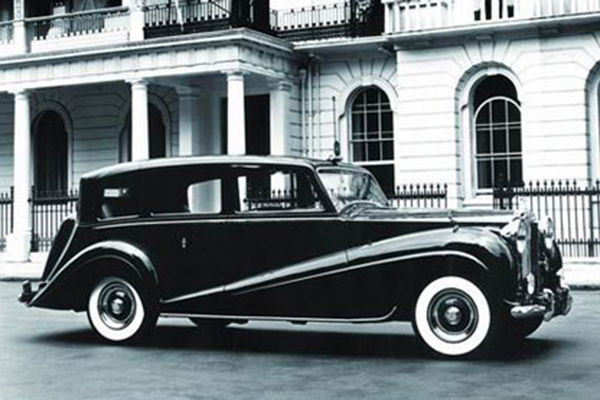 车轮上的英国女王伊丽莎白二世座驾盘点