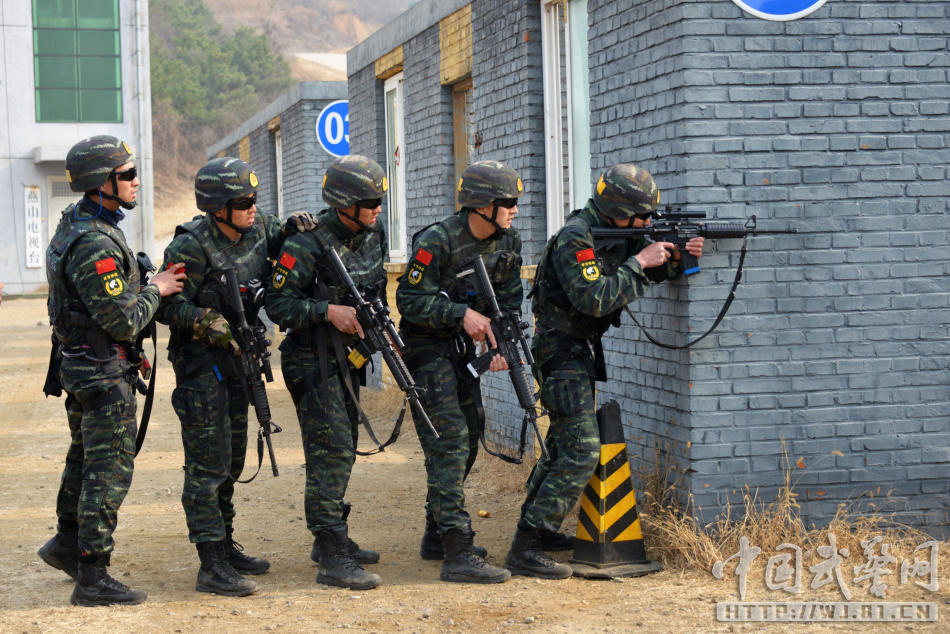 武警备战国际特种兵大赛秘照