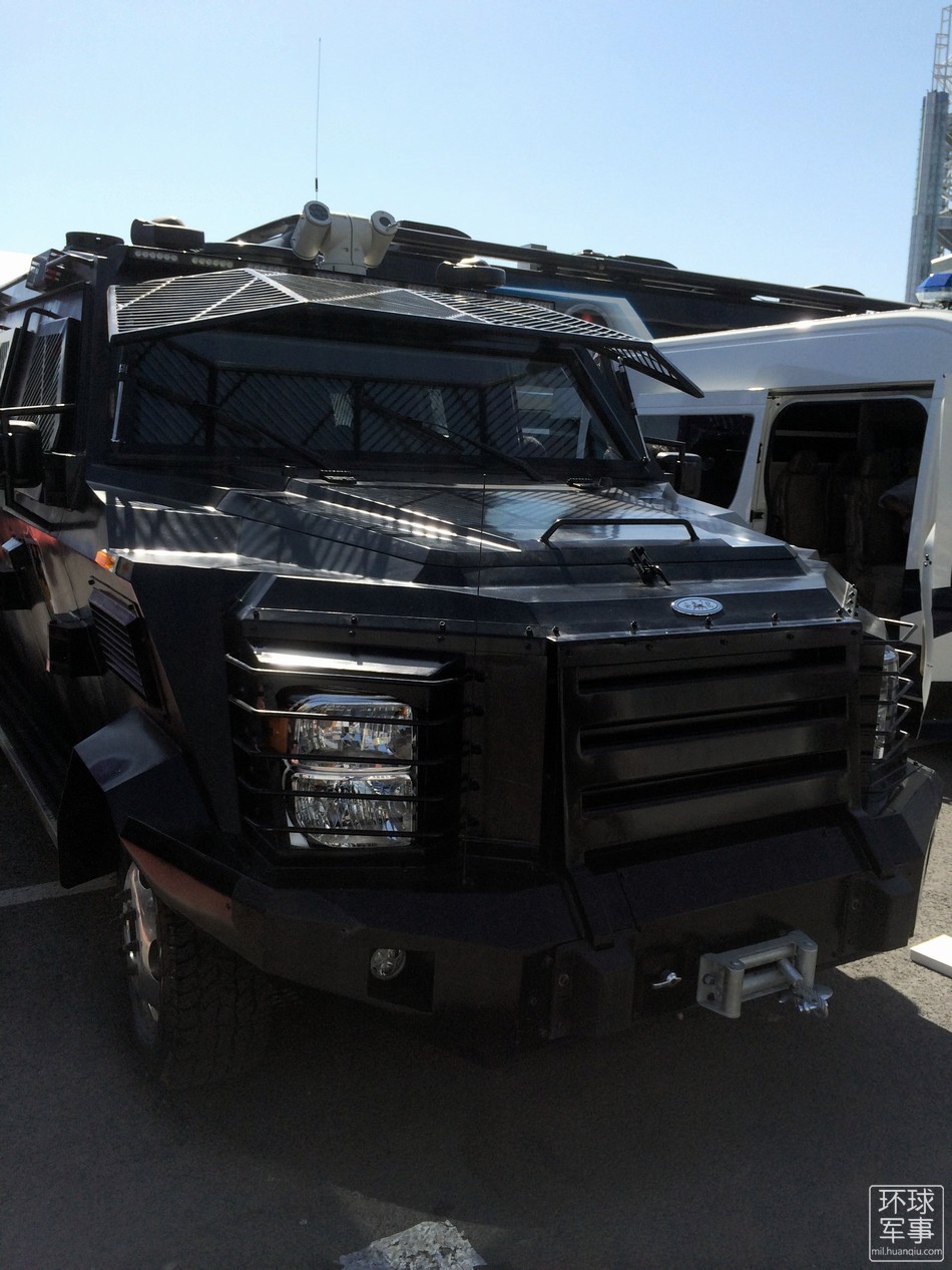 警用防暴越野车(摄影:刘昆) 20/21 隐藏描述