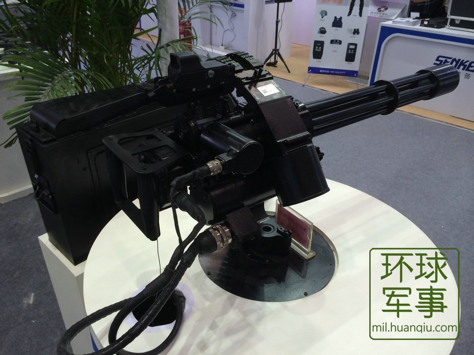 中国造最新激光炫目器惊艳亮相