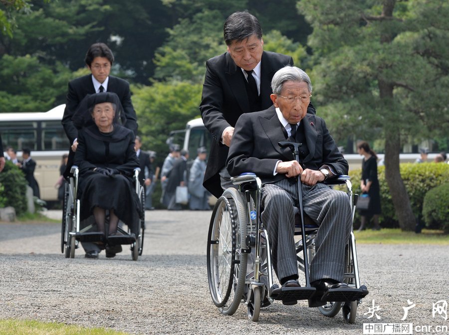 日本桂宫亲王葬礼举行 皇太子夫妇出席