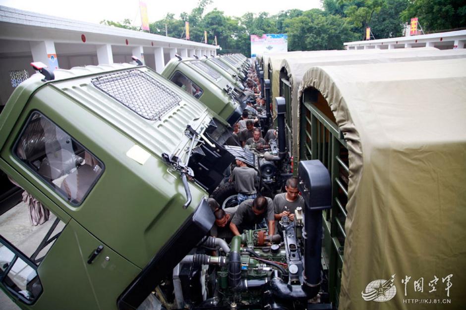 解放軍汽車兵訓練場驚心動魄