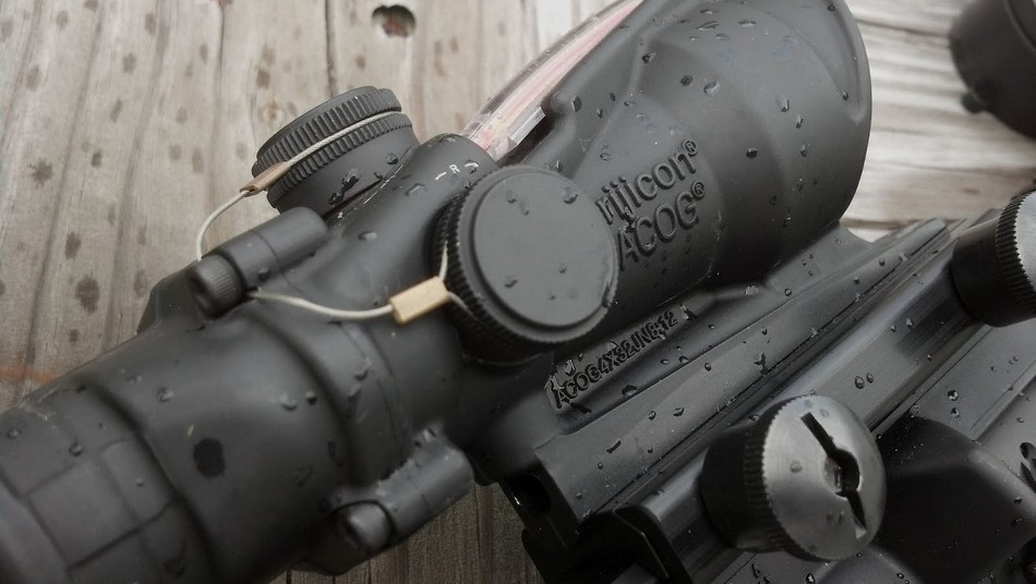 广东边防给95式装美式acog瞄镜