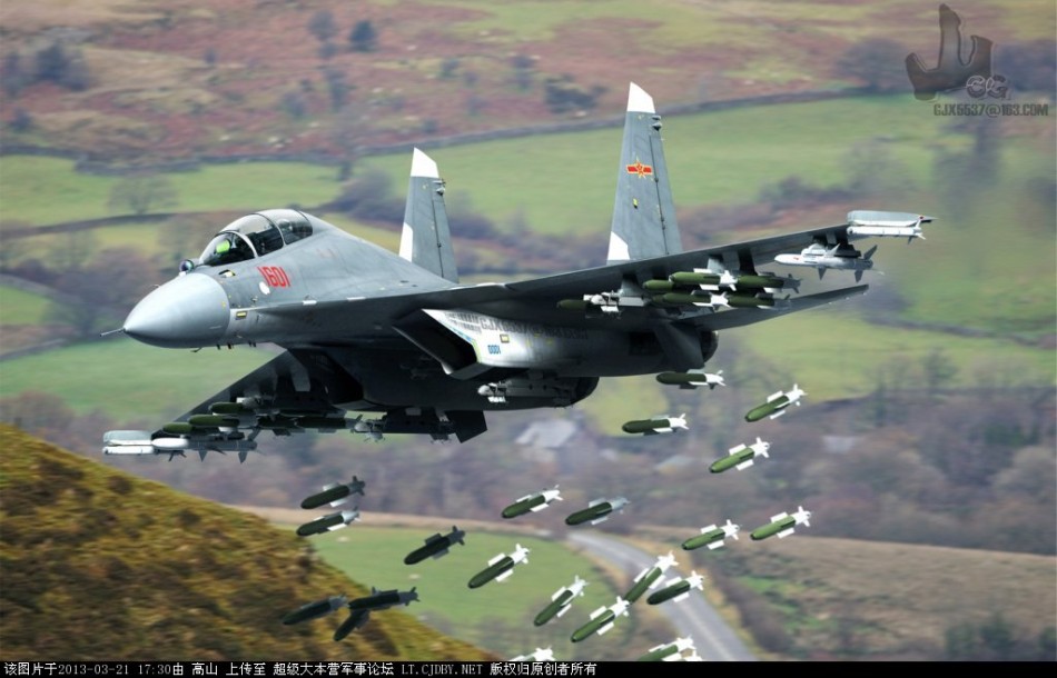 网友绘制的中国歼-16战斗机想象图中,也能挂载20枚以上的炸弹.